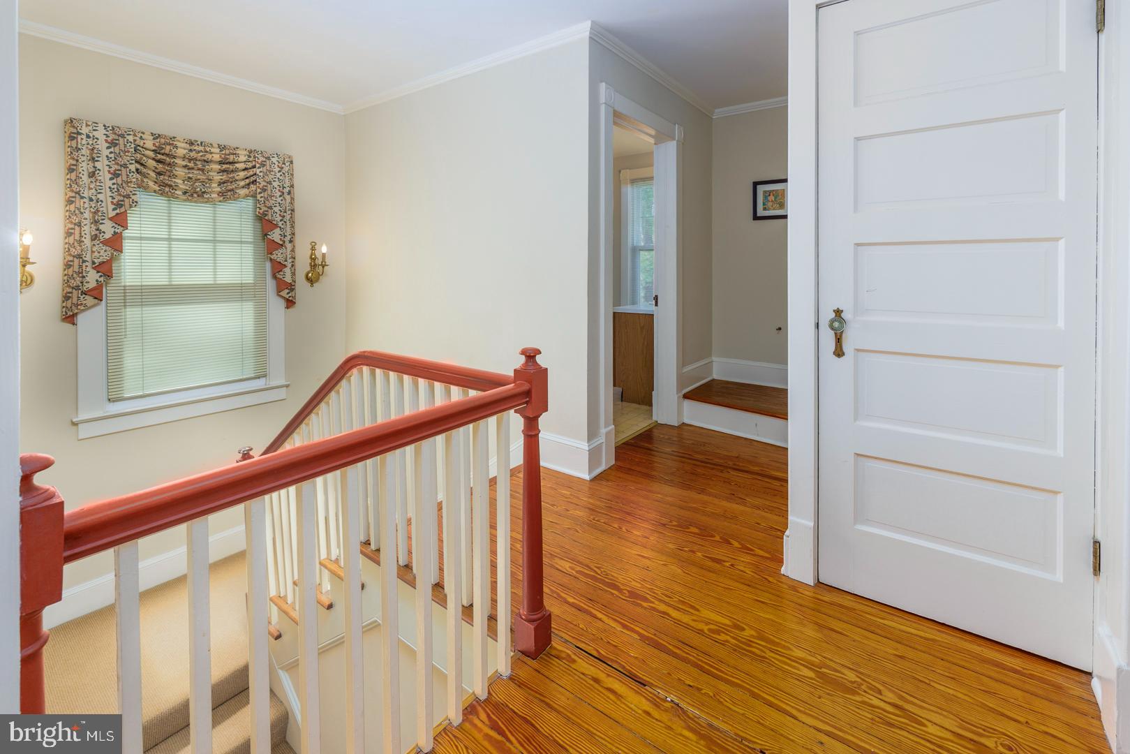 102 W EARLE AVENUE