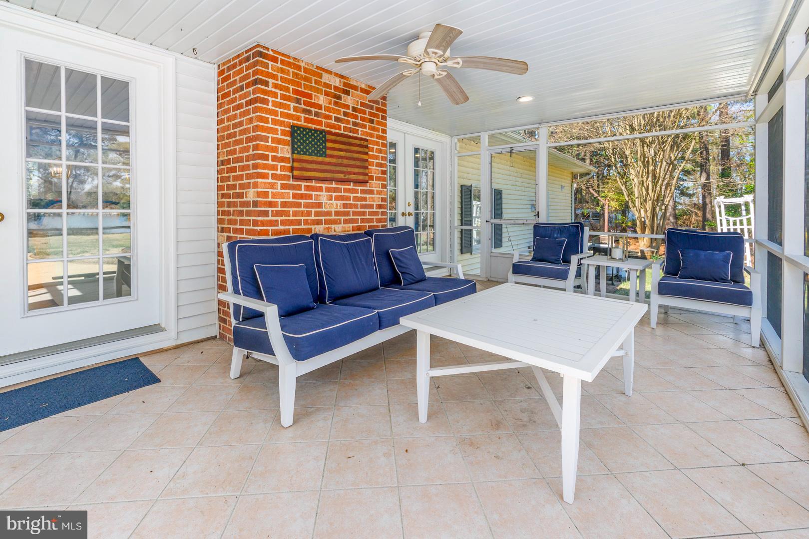 22710 EMILYS LANE