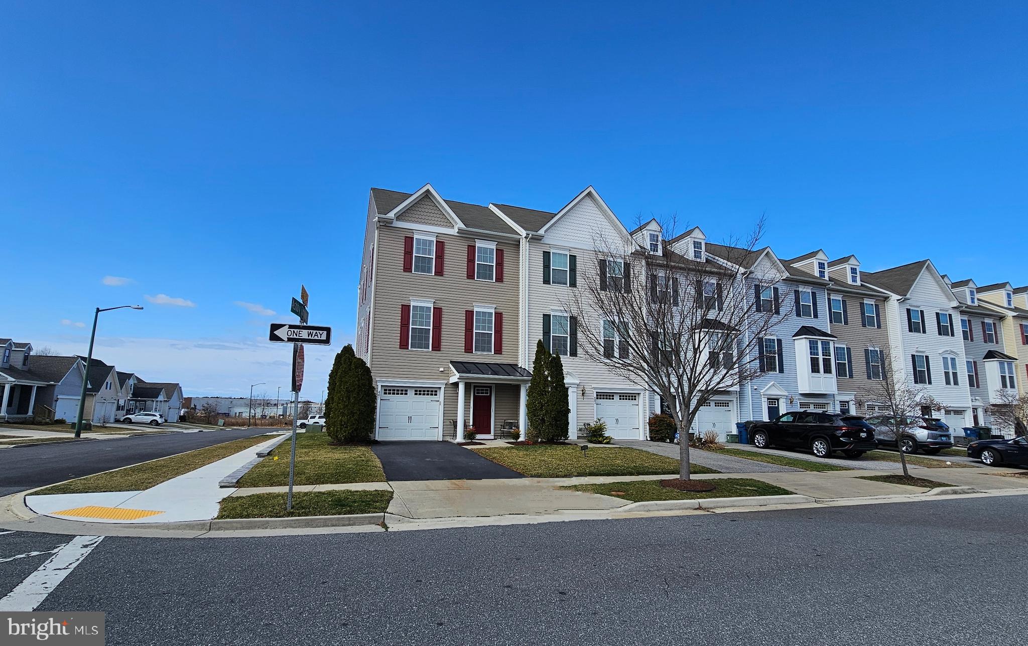 401 CROWBERRY CIRCLE