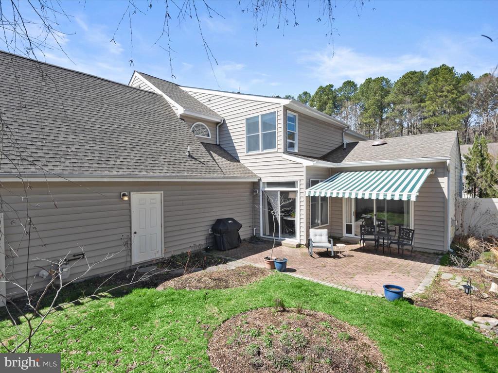 28488 WOODS DRIVE