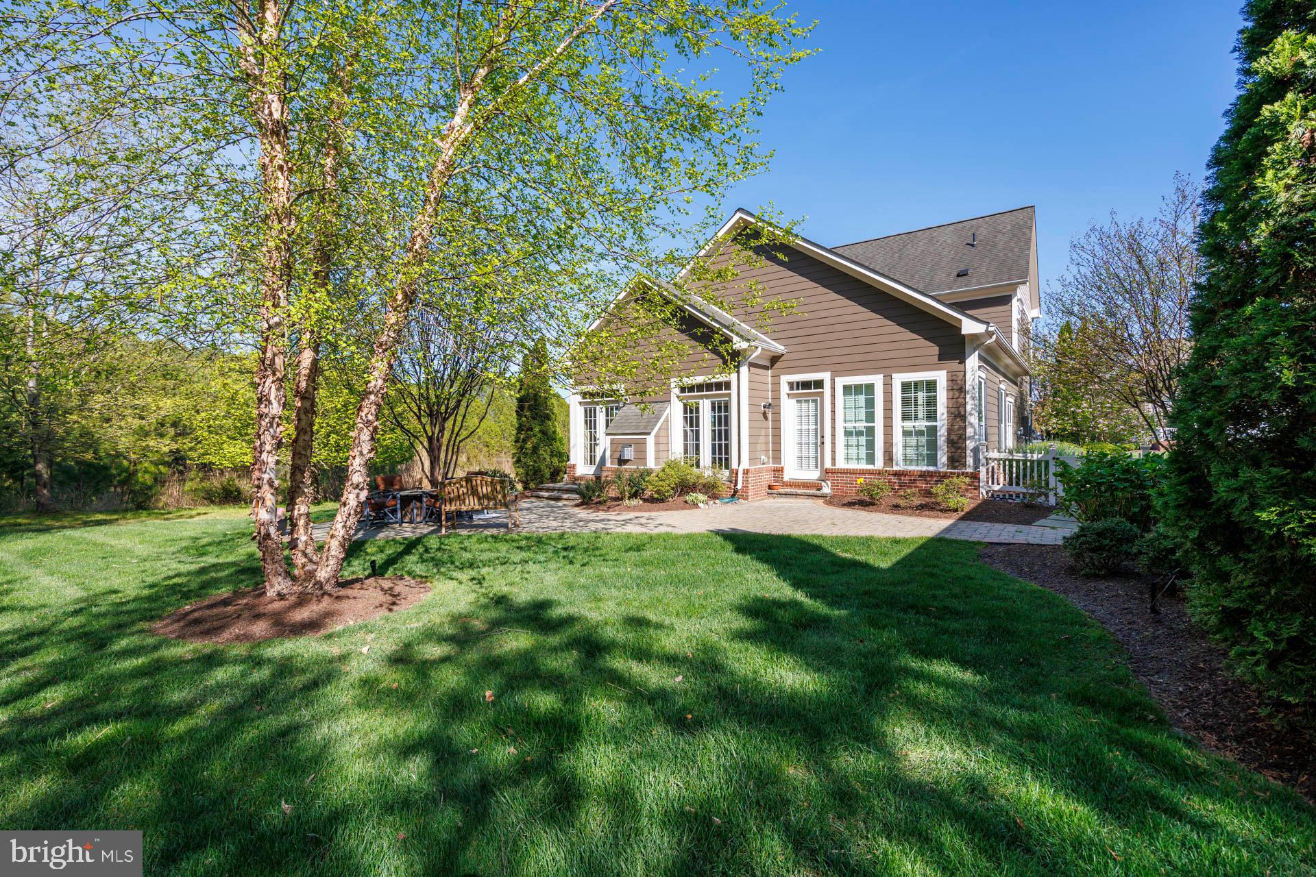 28313 VILLAGE LAKE WAY