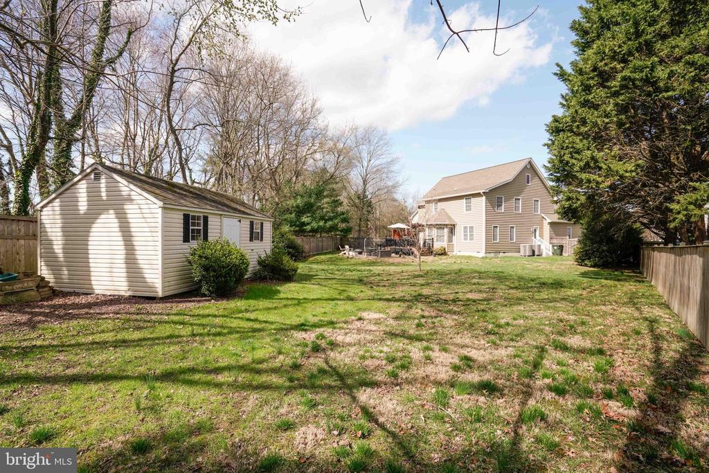 318 FALL LANE
