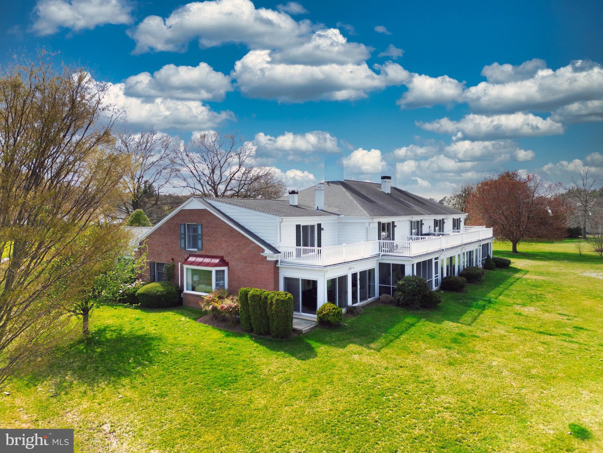 9545 QUAIL HOLLOW 206
