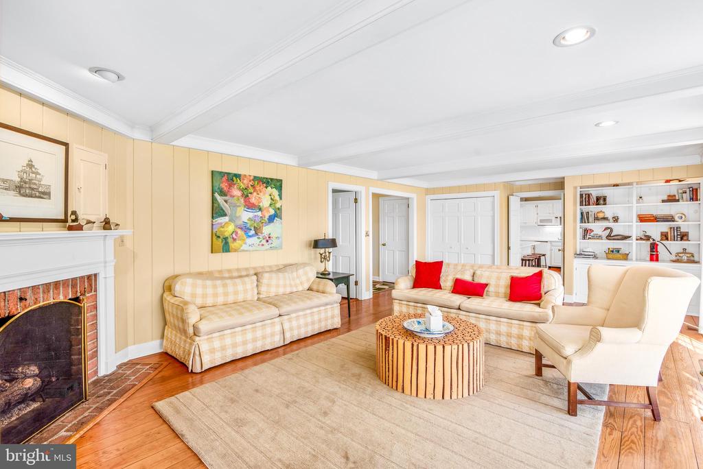 26992 HOLLY HARBOR COURT