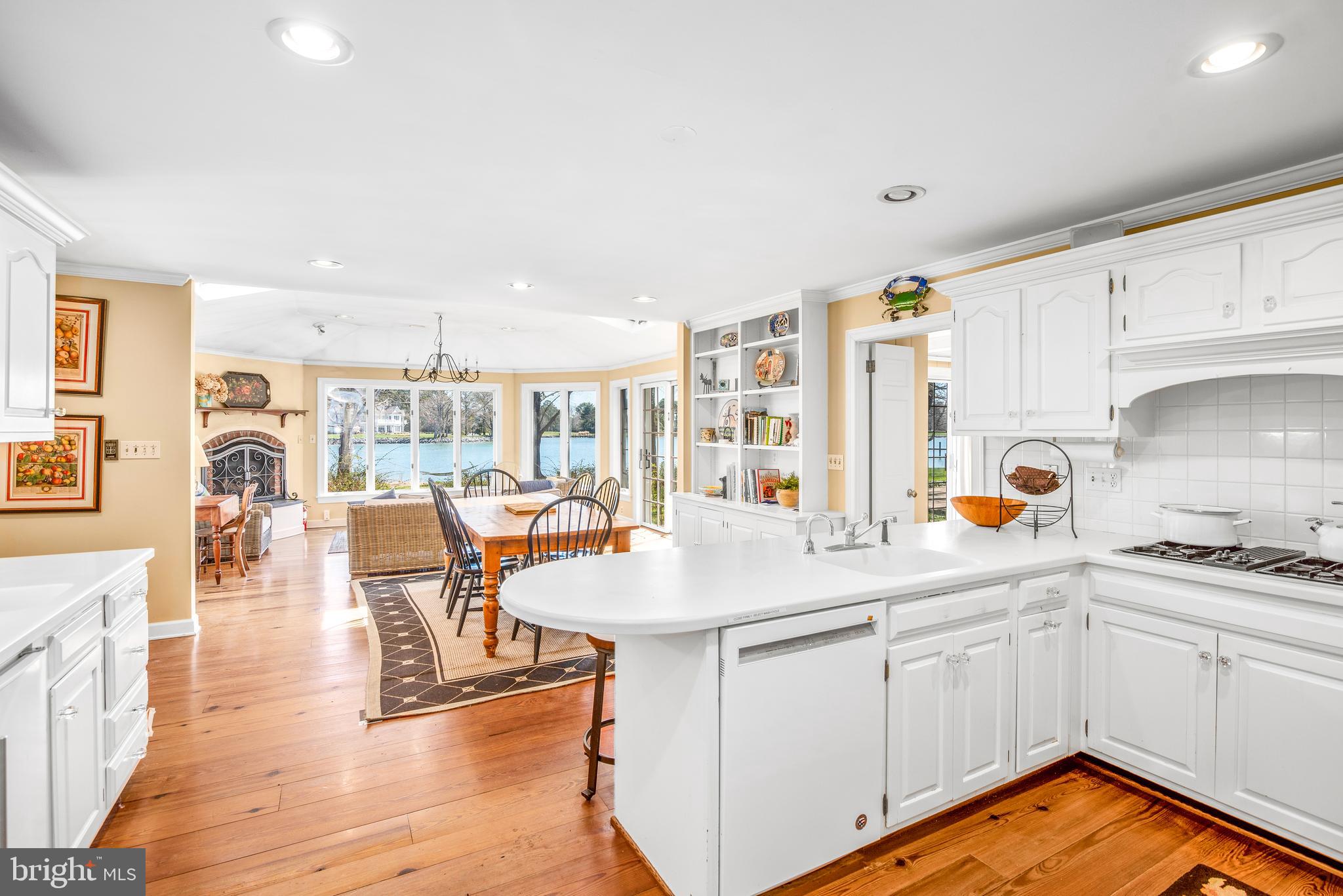 26992 HOLLY HARBOR COURT