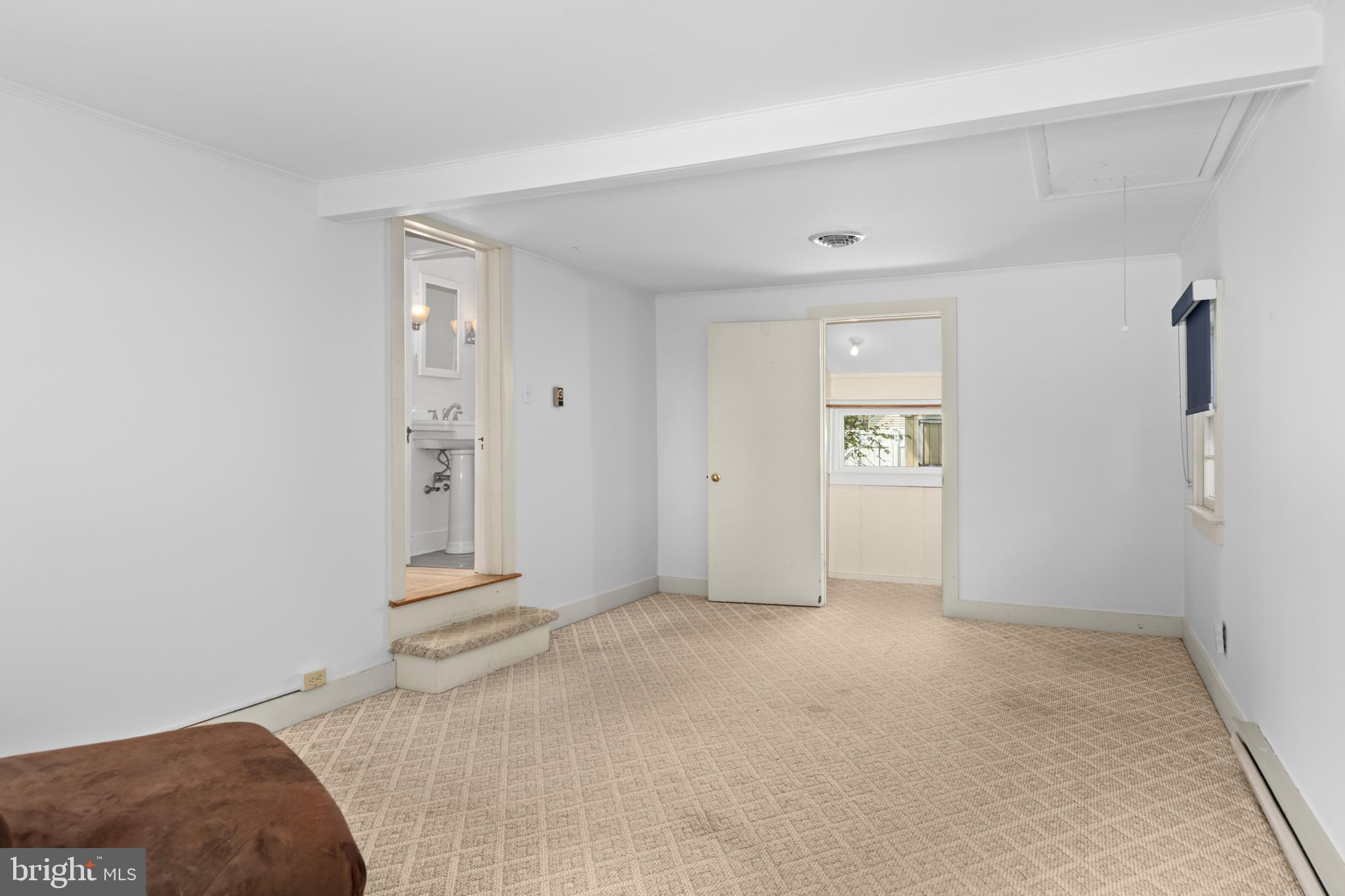 103 W MARENGO