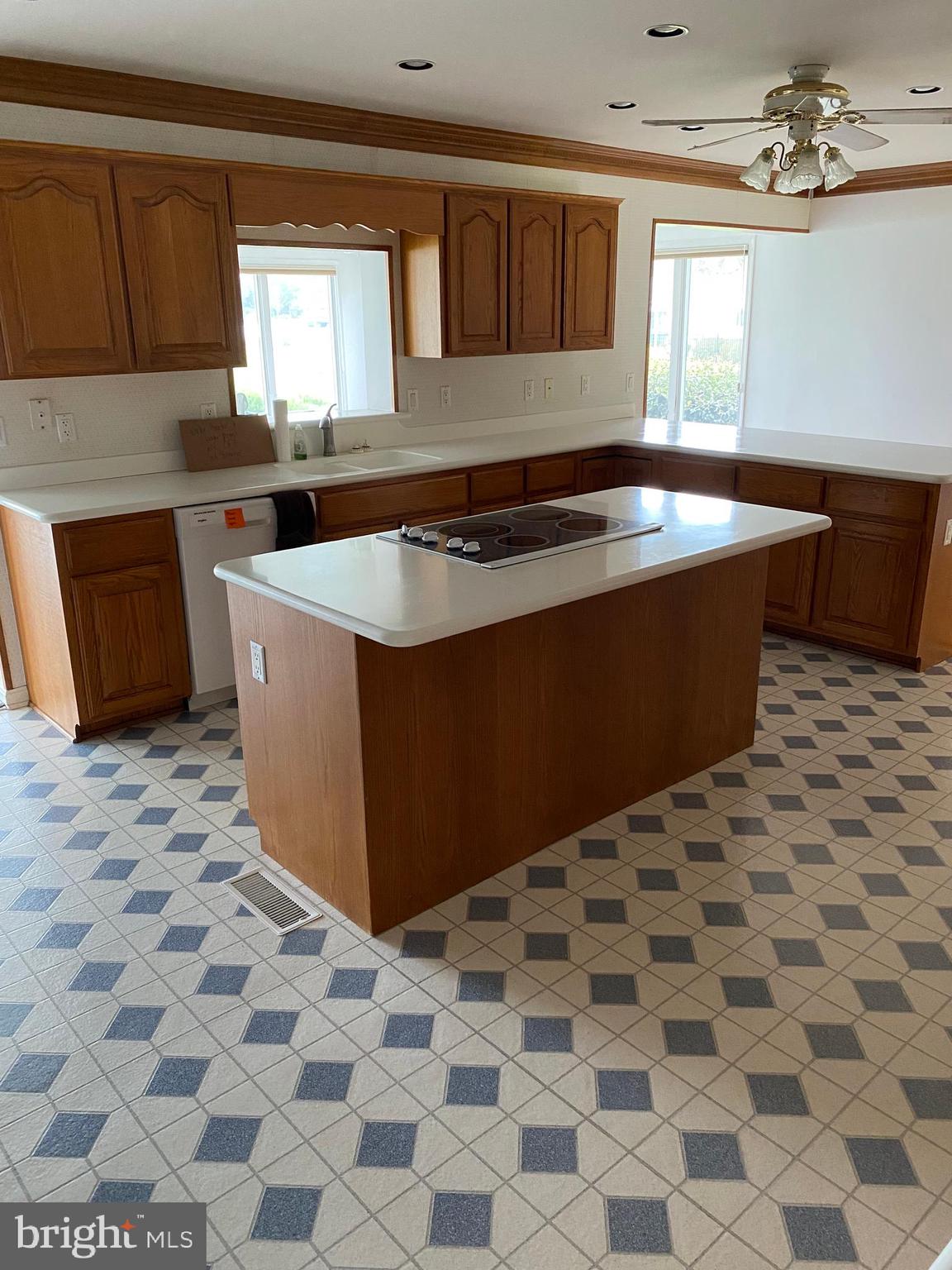 25686 EDGEVIEW ROAD
