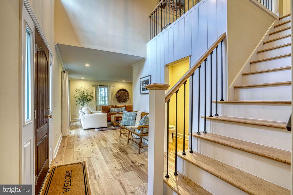 26337 ARCADIA SHORES CIRCLE