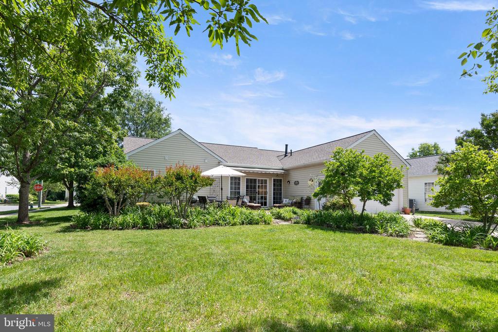 7482 JEFFREYS WAY