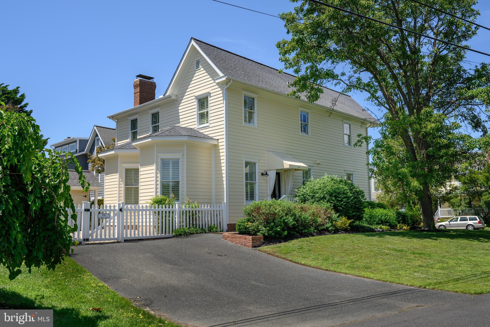 700 S MORRIS STREET