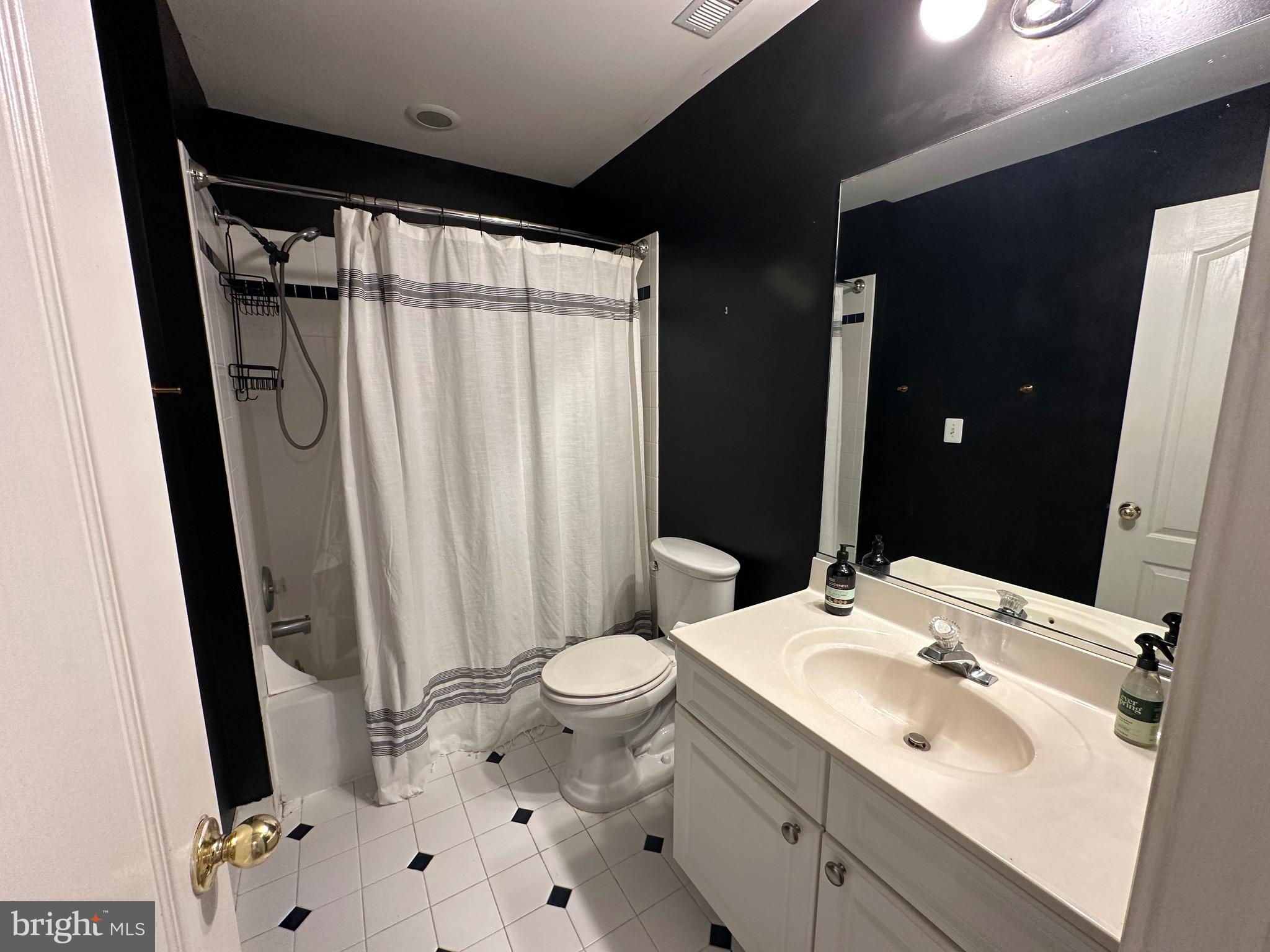 28405 PINEHURST CIRCLE