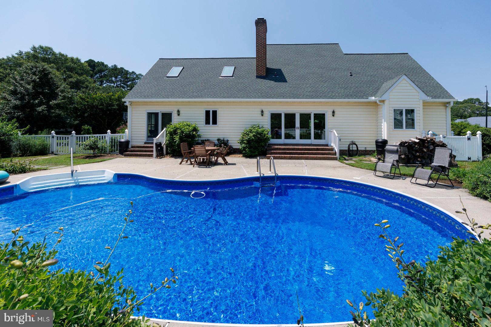 34 LONDONDERRY DRIVE