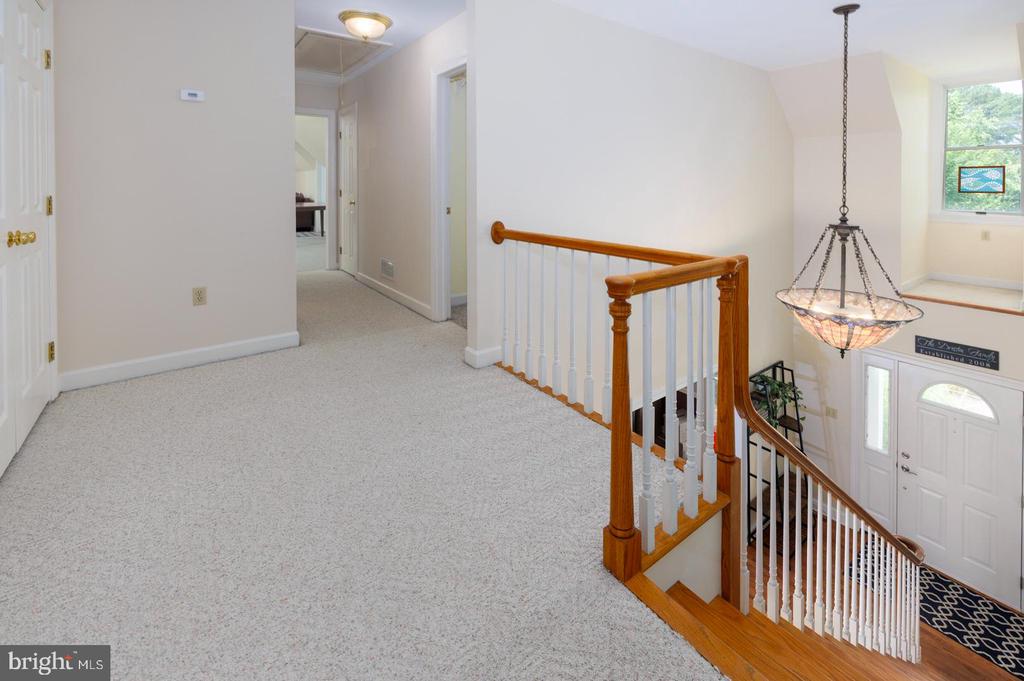 34 LONDONDERRY DRIVE