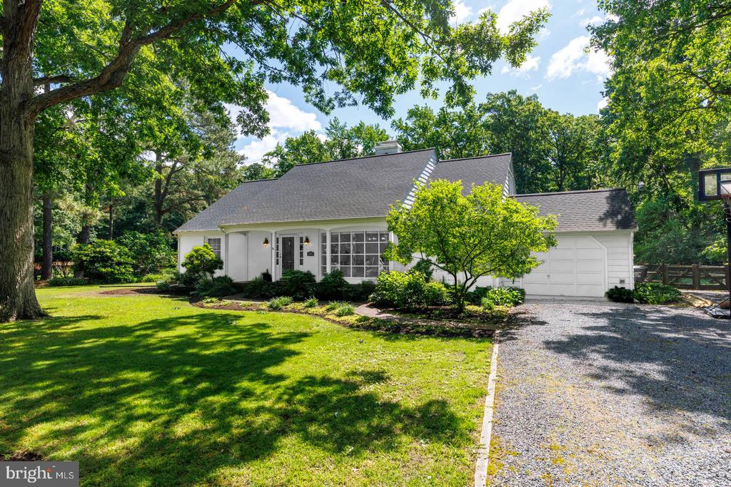 7592 TRED AVON CIRCLE
