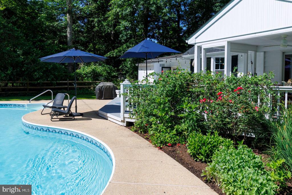 7592 TRED AVON CIRCLE