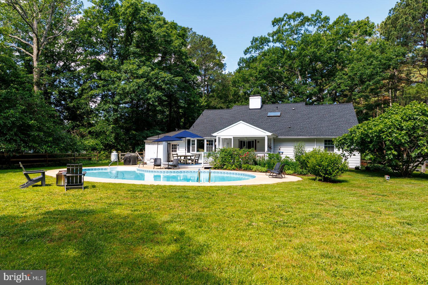7592 TRED AVON CIRCLE