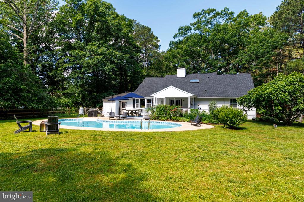 7592 TRED AVON CIRCLE