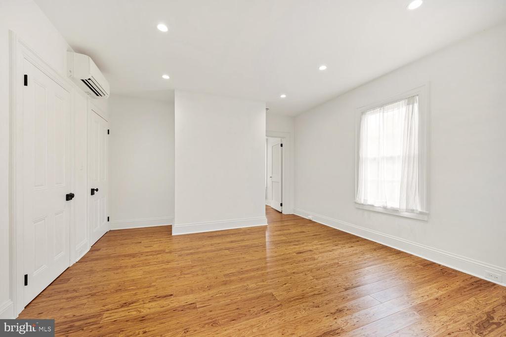 115 SOUTH STREET