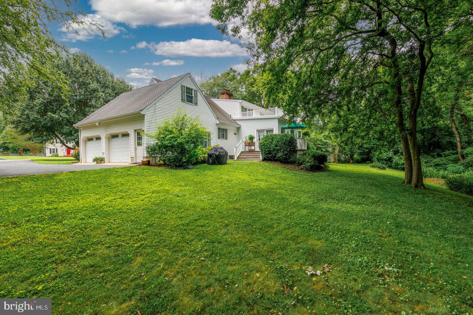 111 W OAK AVENUE