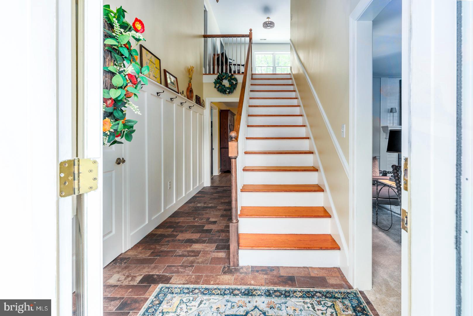111 W OAK AVENUE