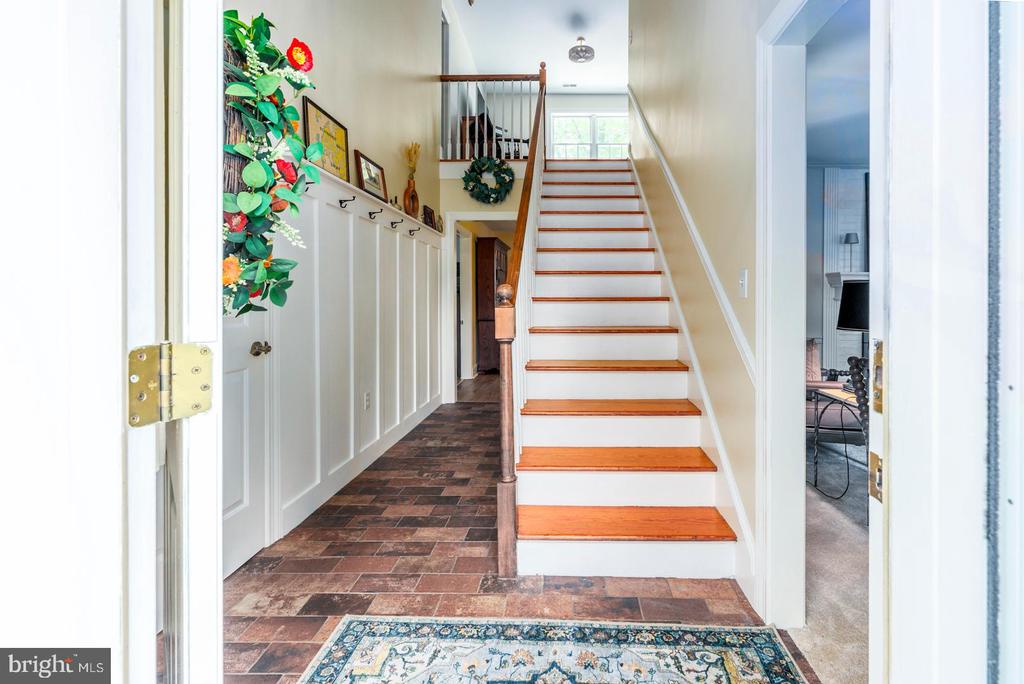 111 W OAK AVENUE