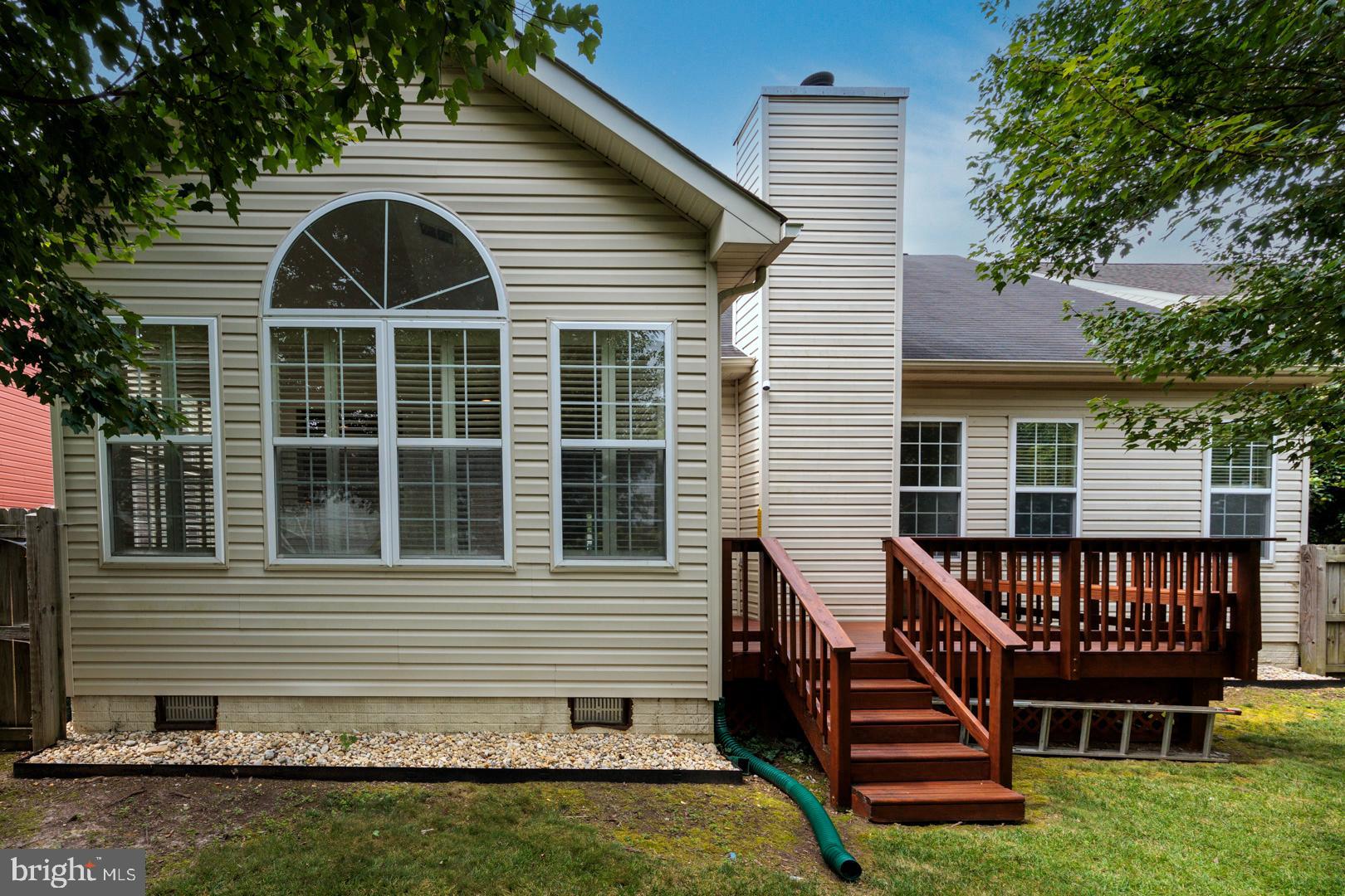 227 BETHUNE DRIVE