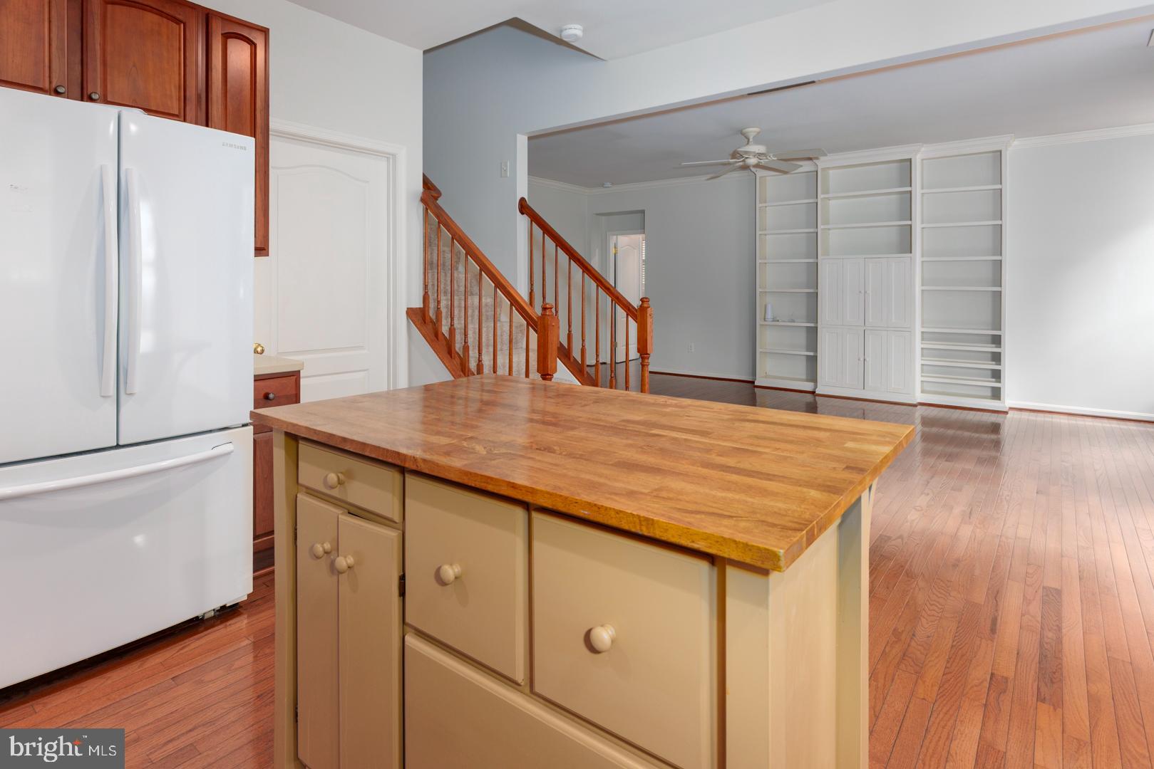 227 BETHUNE DRIVE