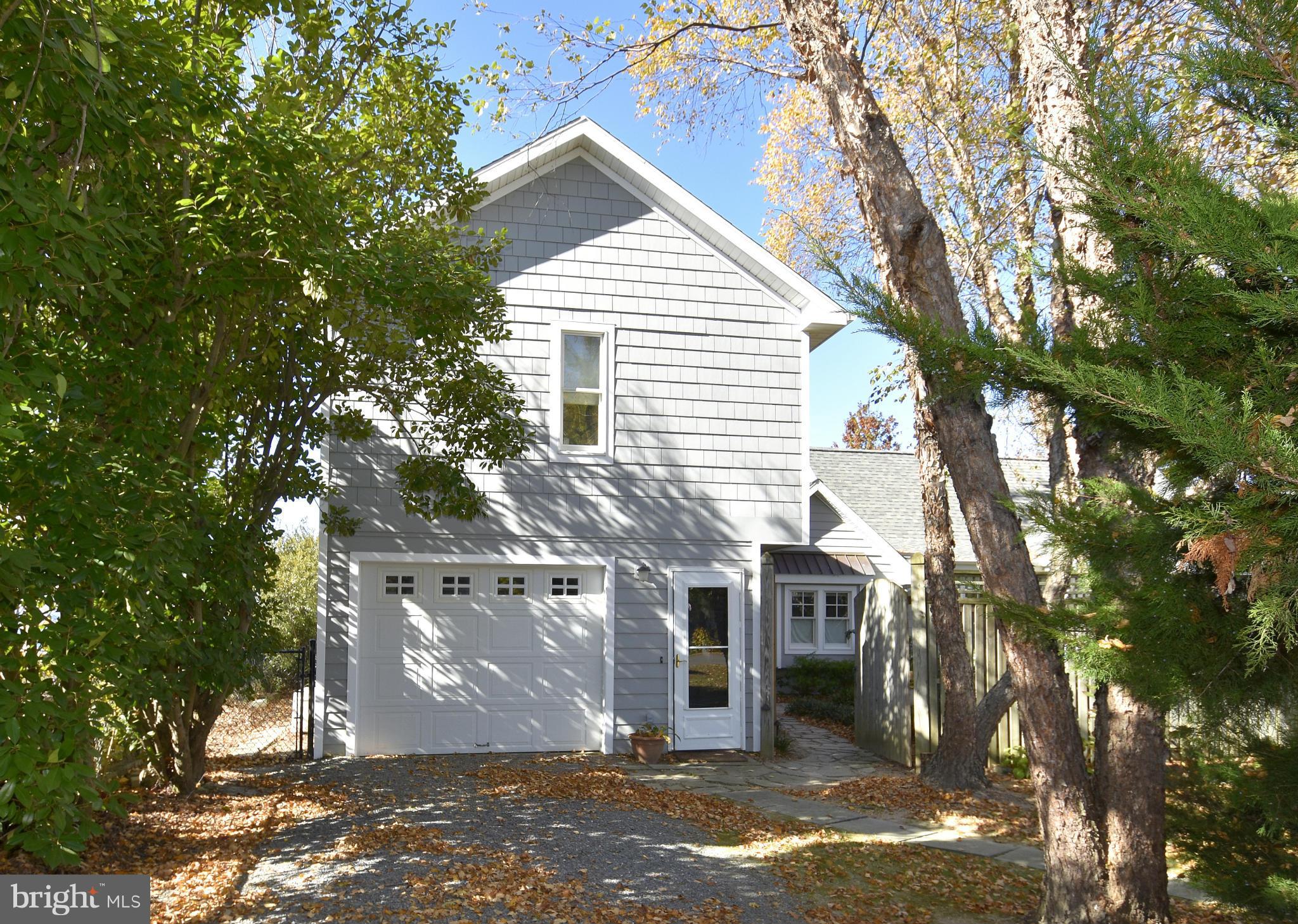 6050 SUNSET LANE