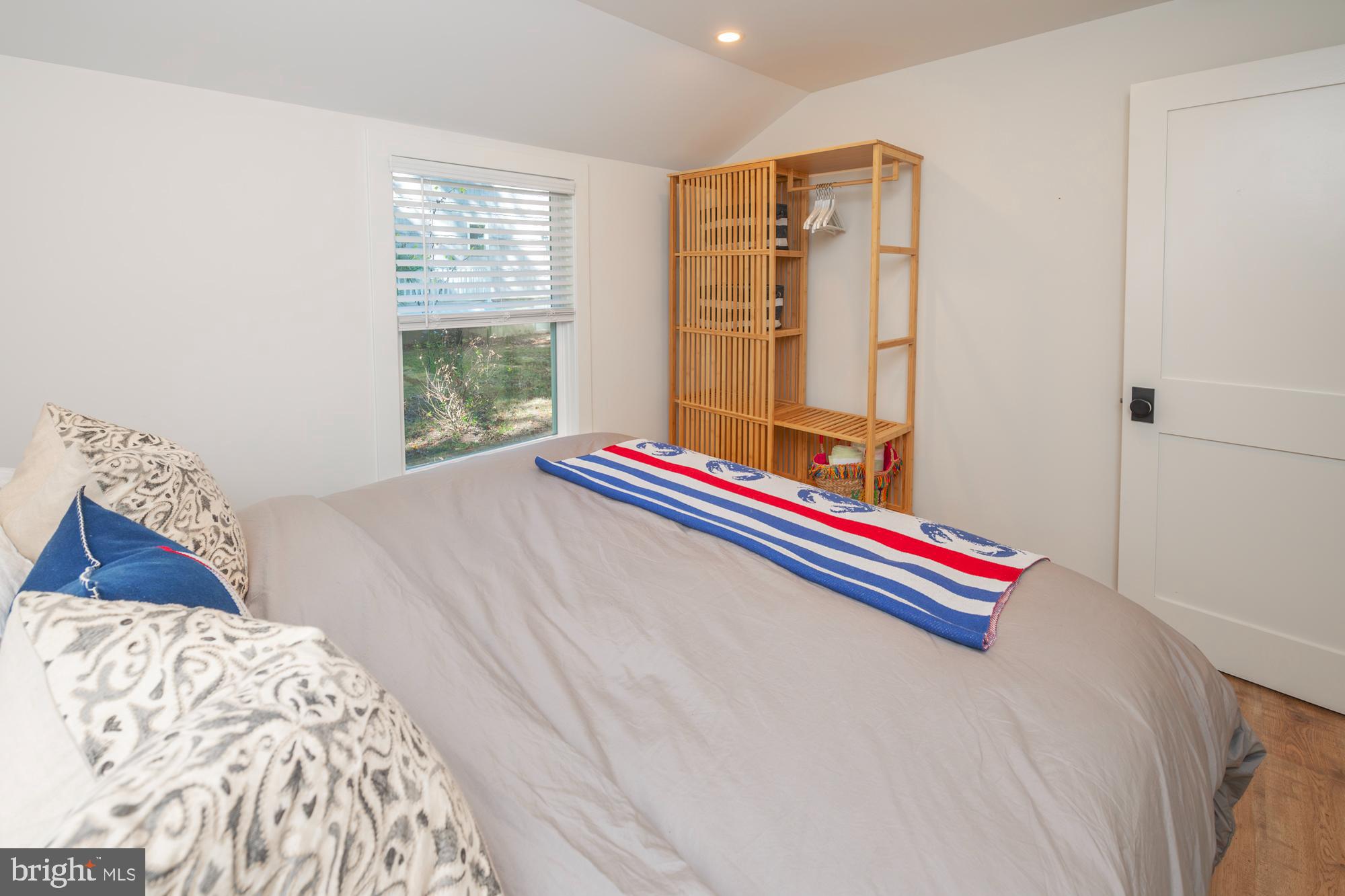 24312 OAKWOOD PARK
