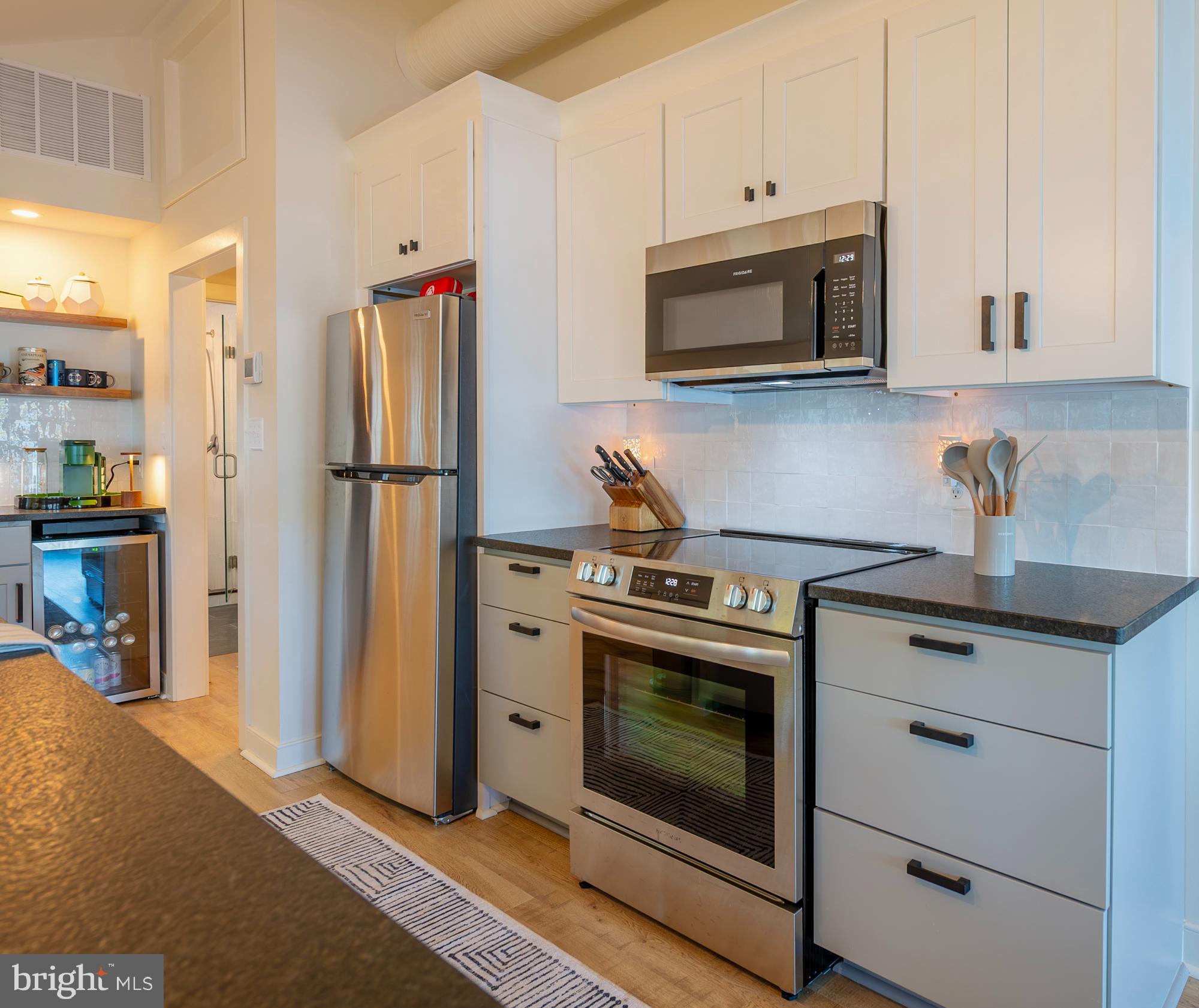 24312 OAKWOOD PARK