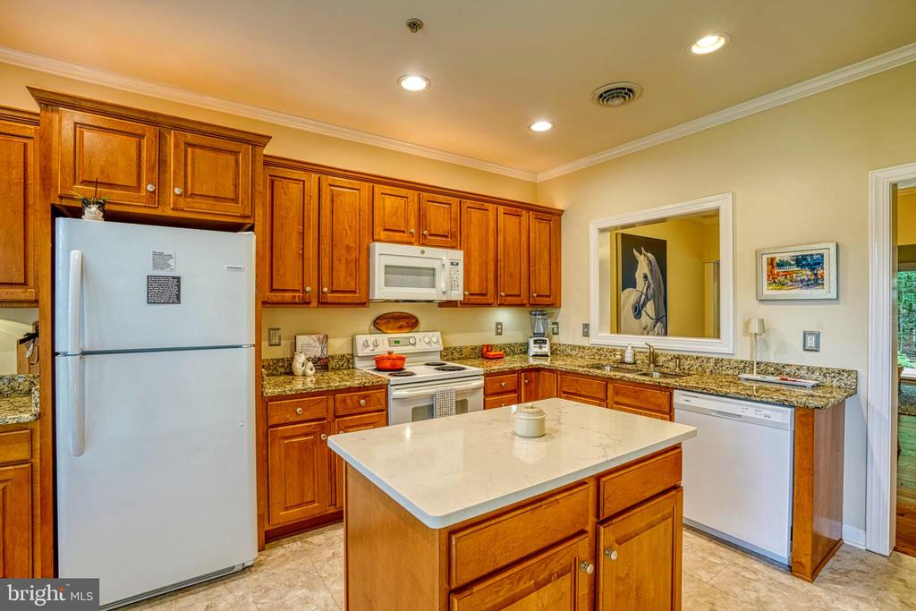 28463 PINEHURST CIRCLE
