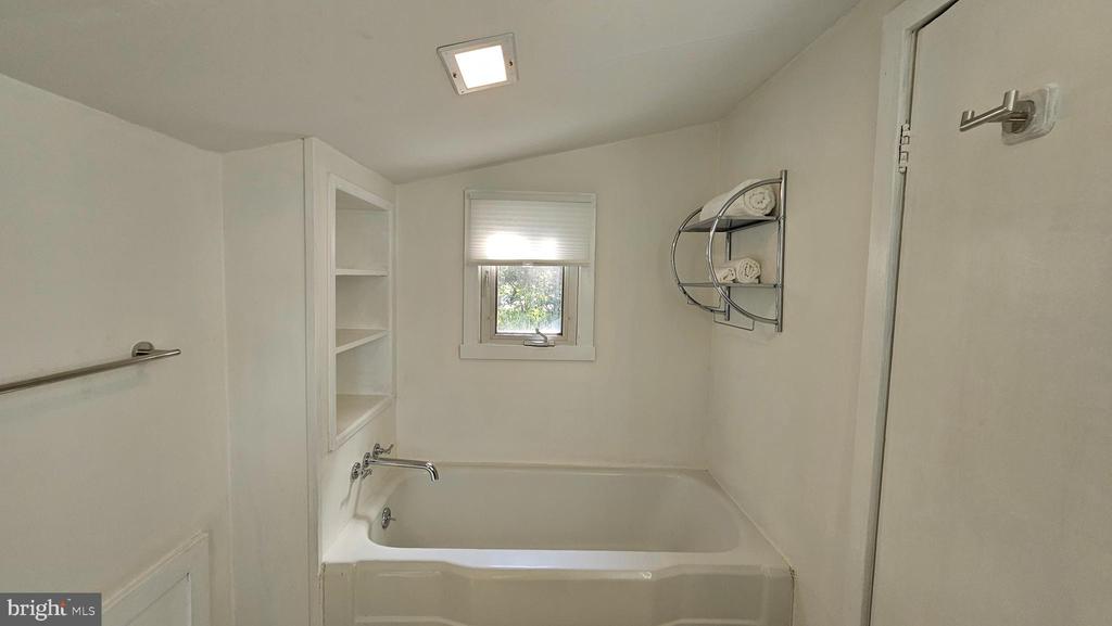 356 SAINT AUBINS TERRACE