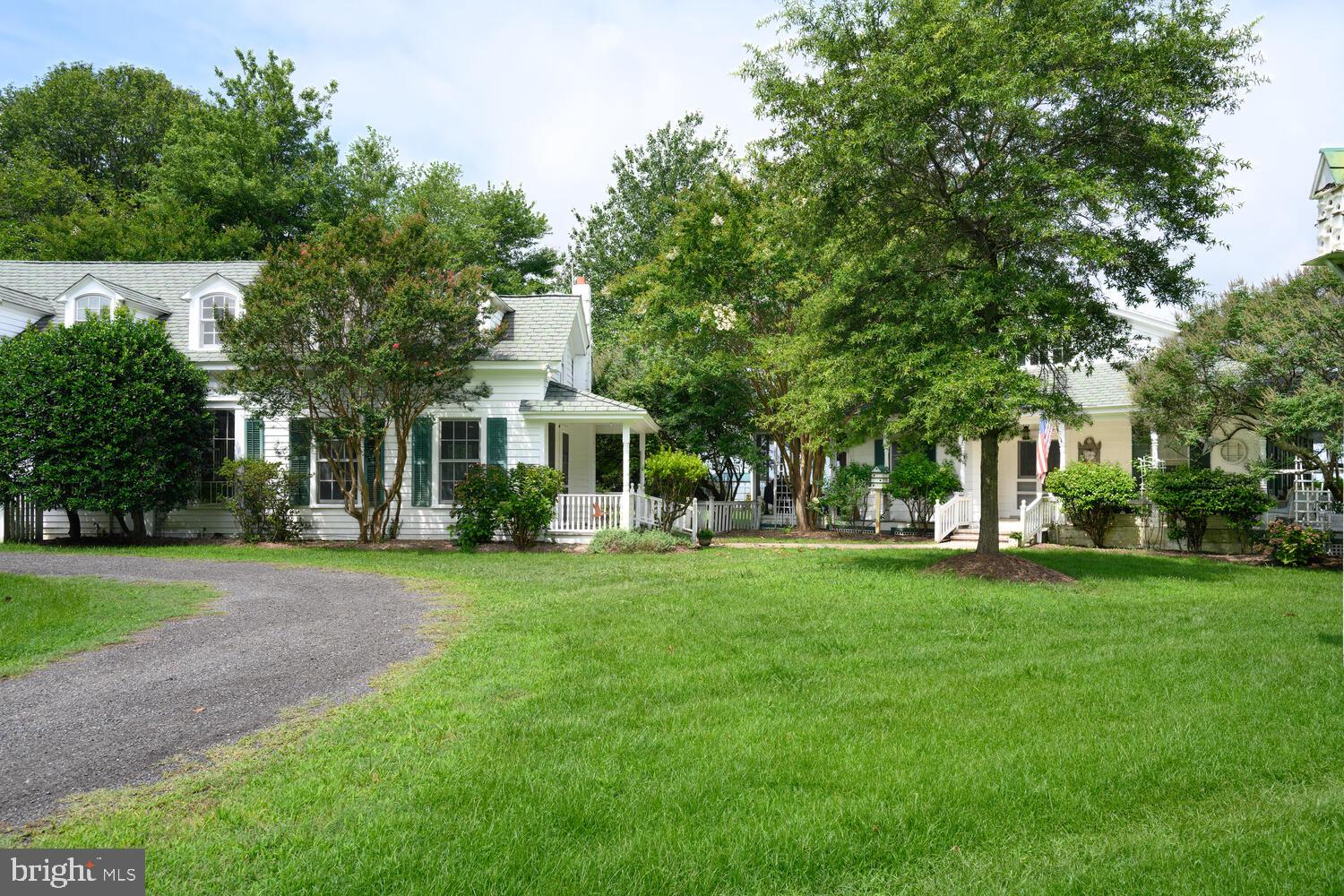 9998 WADES FARM LANE