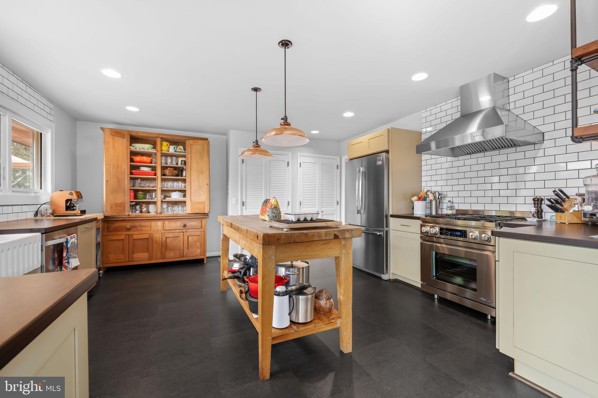 23869 NEW LAND DRIVE
