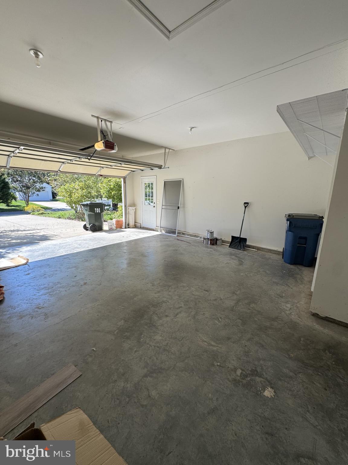 7482 JEFFREYS WAY