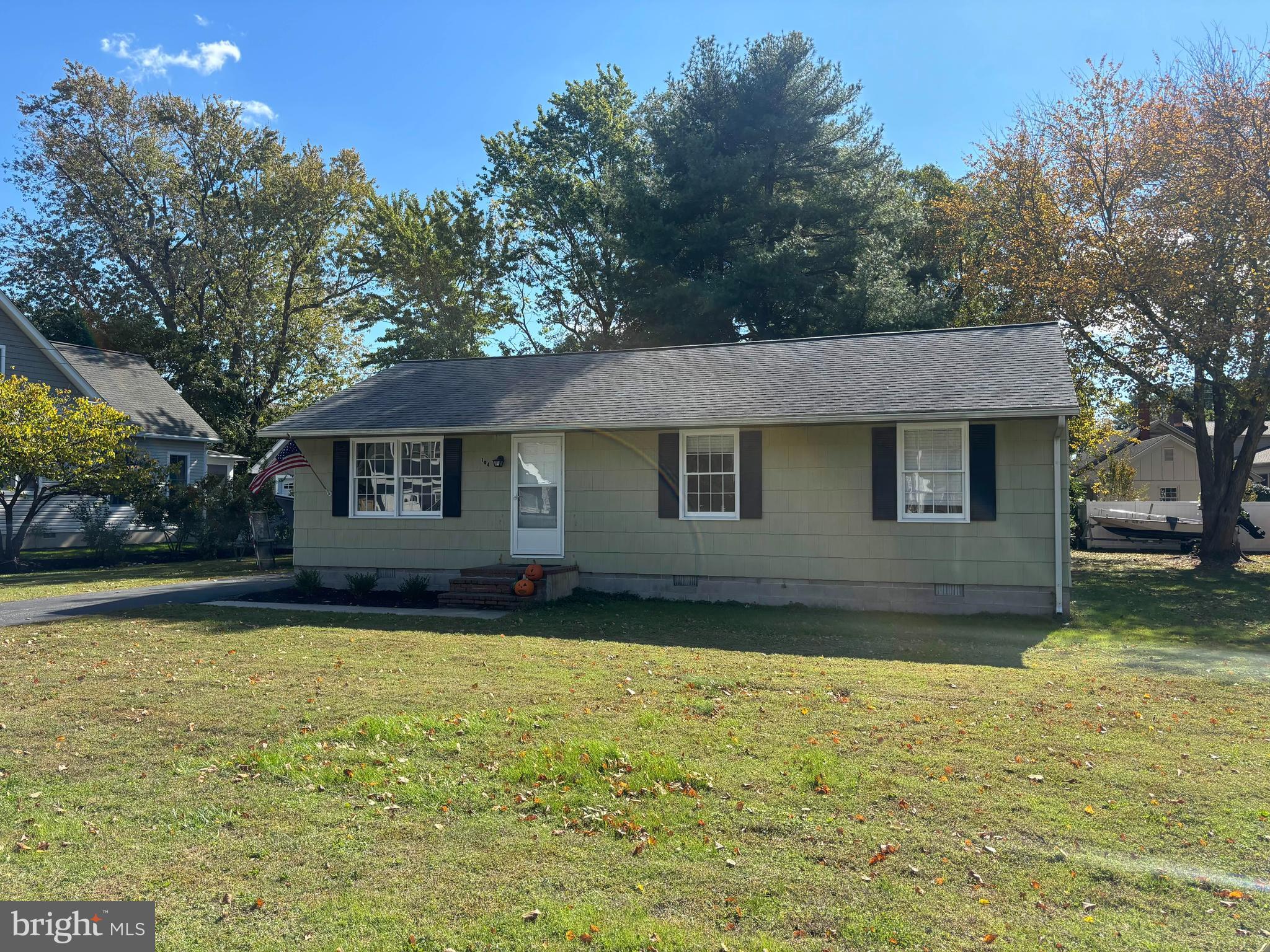104 E MAPLE AVENUE