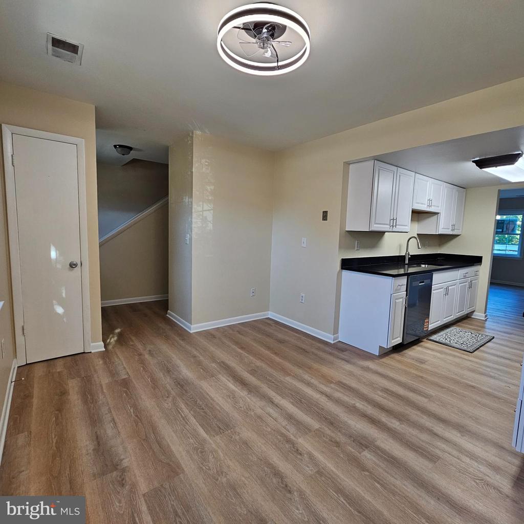 29595 DUTCHMANS LANE Unit: 602