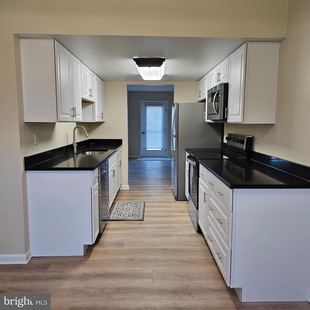 29595 DUTCHMANS LANE Unit: 602
