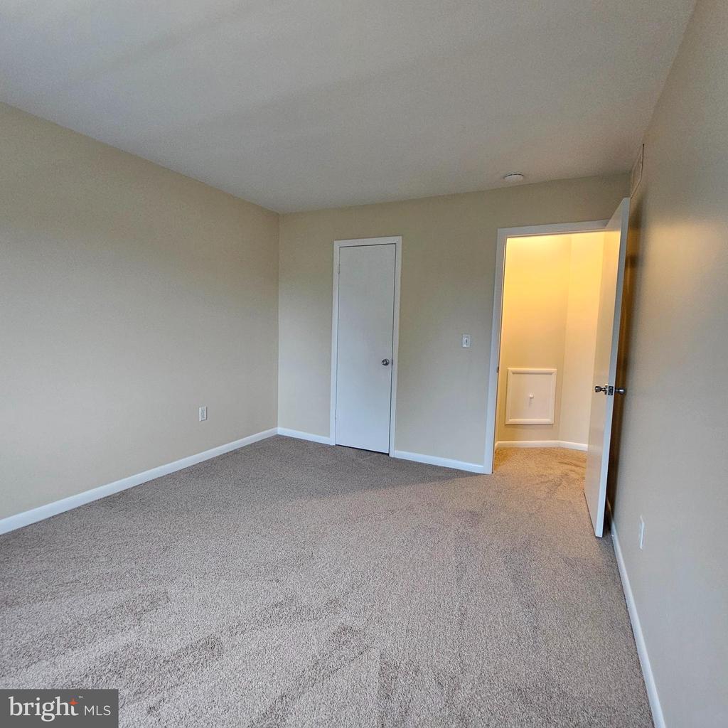 29595 DUTCHMANS LANE Unit: 602