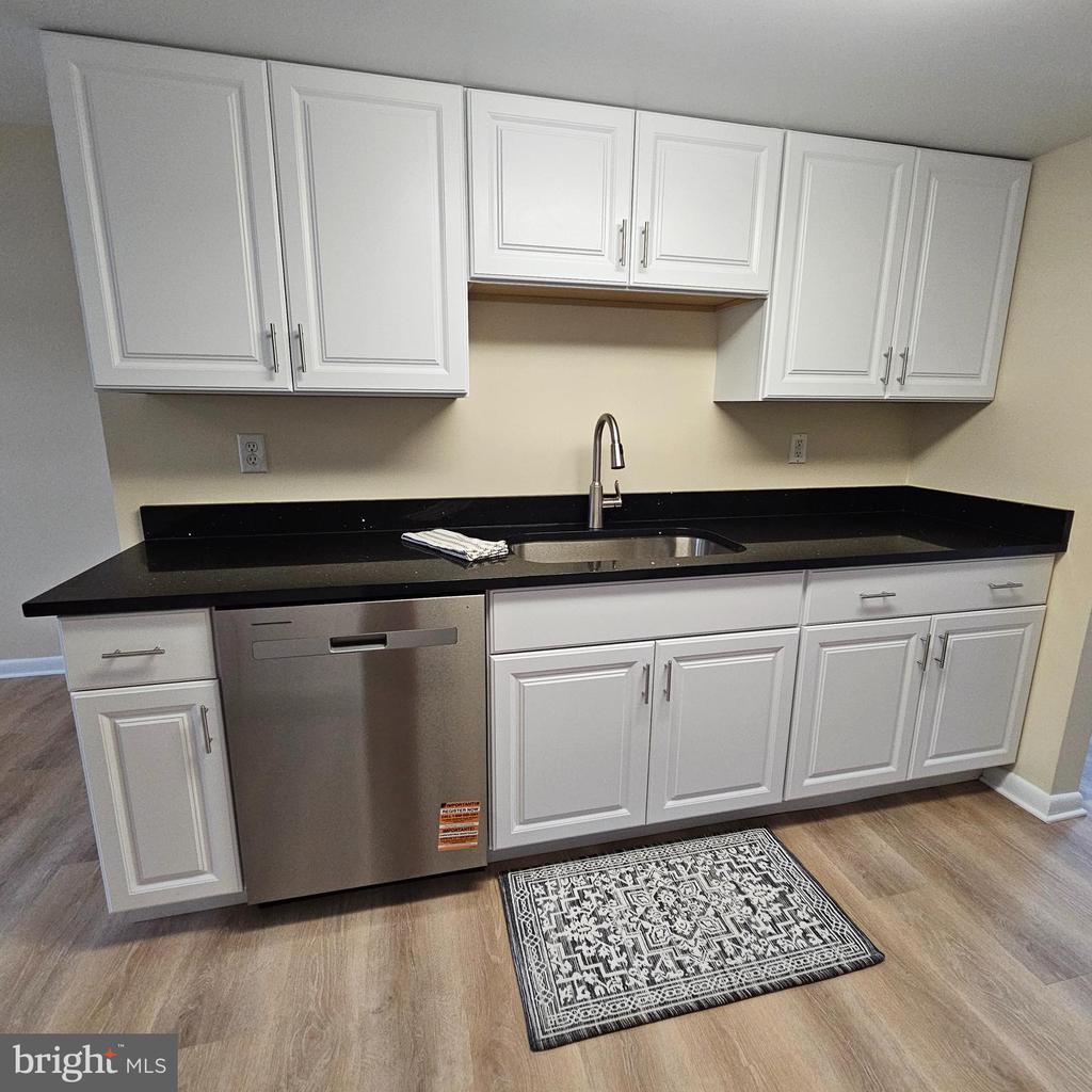 29595 DUTCHMANS LANE Unit: 602