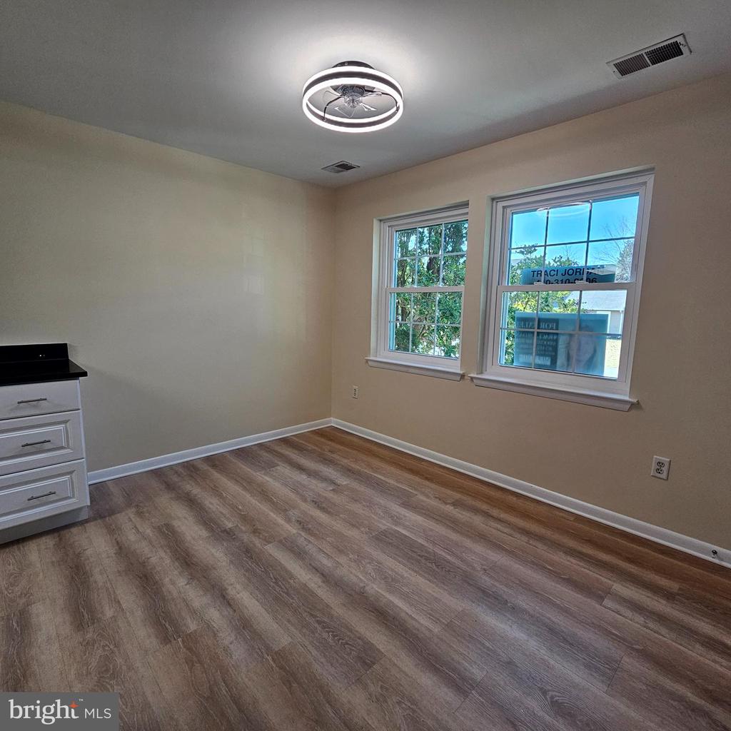 29595 DUTCHMANS LANE Unit: 602