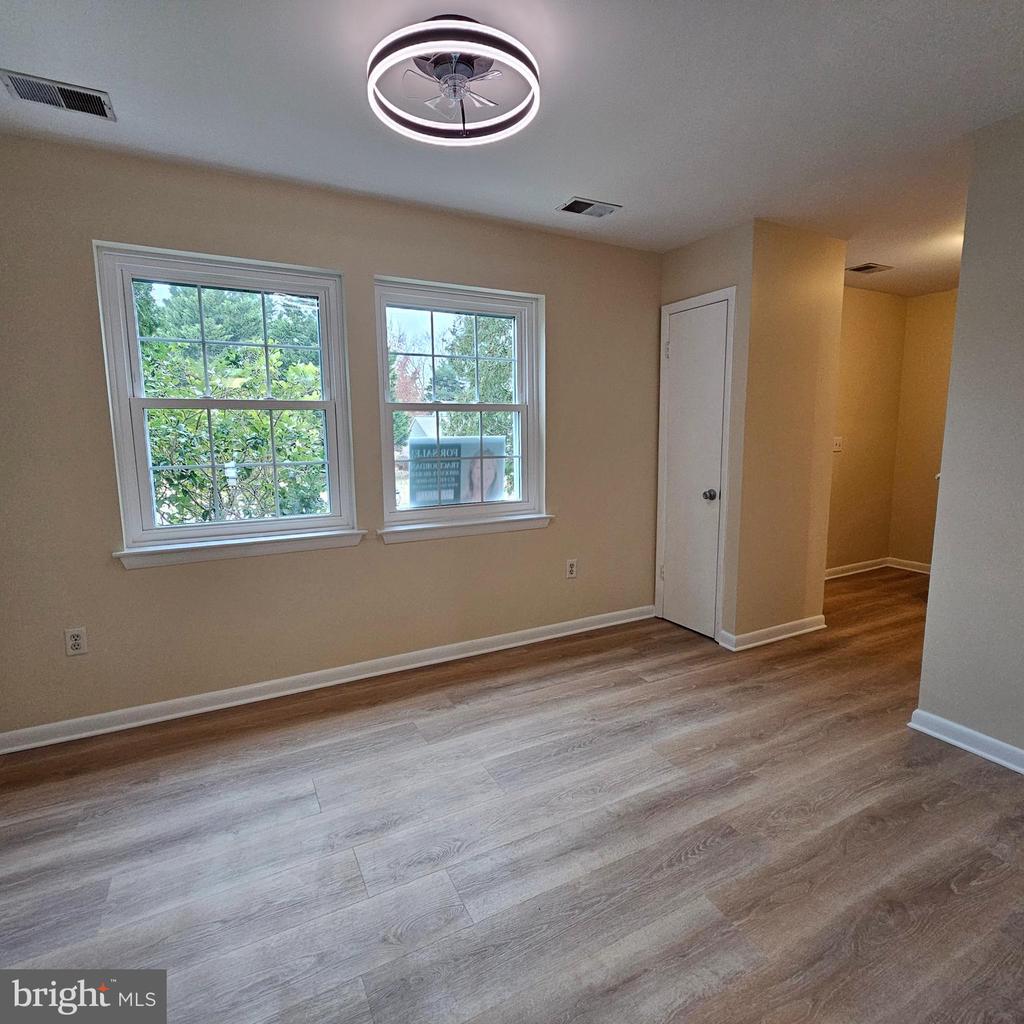 29595 DUTCHMANS LANE Unit: 602