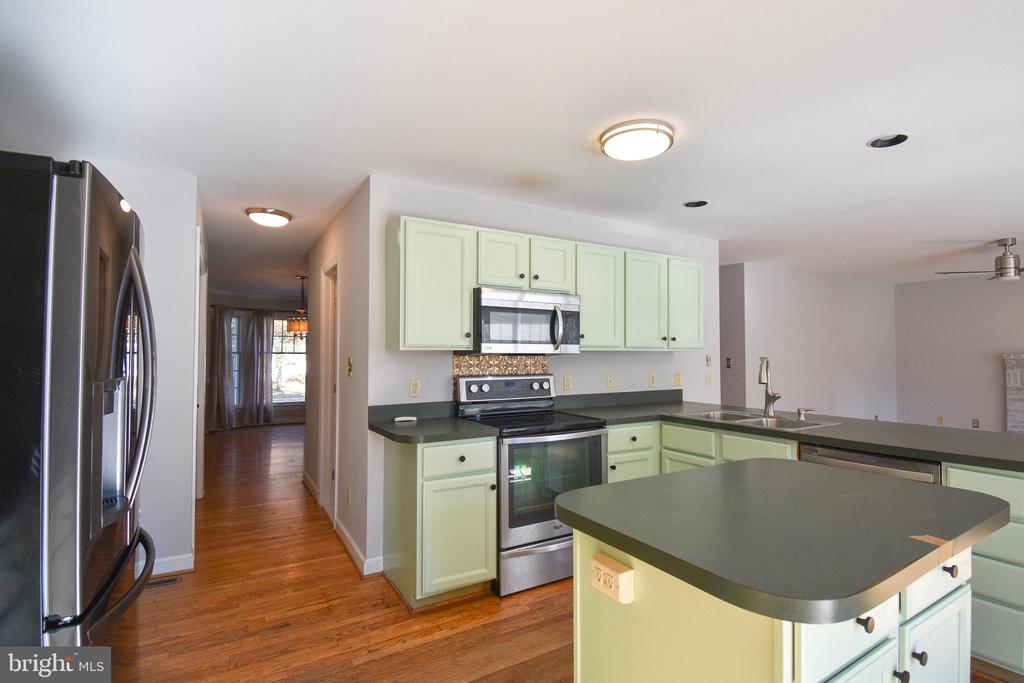 8388 COLONY CIRCLE
