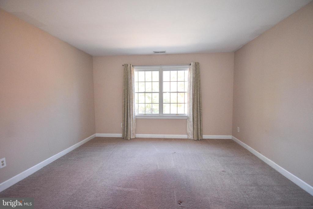 8388 COLONY CIRCLE
