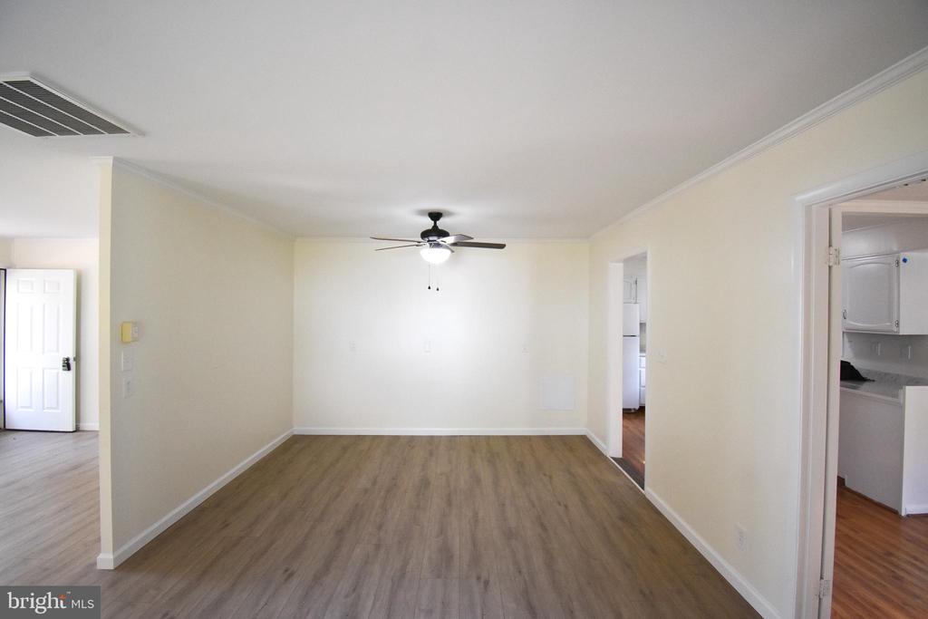 106 SYCAMORE AVENUE
