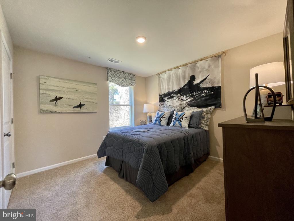 8743 HARPER WAY