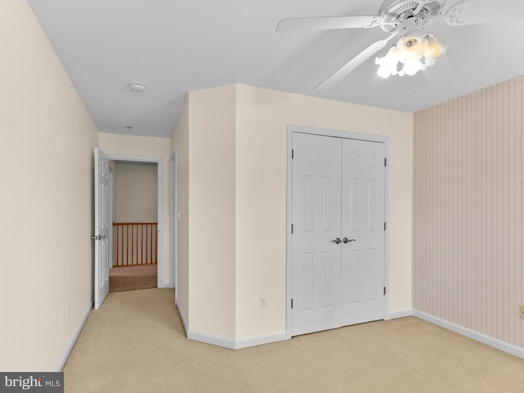 406 BETHUNE DRIVE