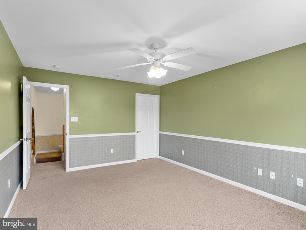 406 BETHUNE DRIVE