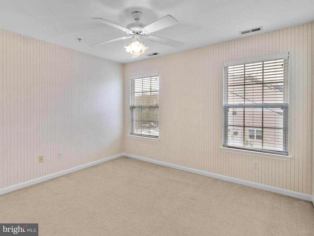 406 BETHUNE DRIVE