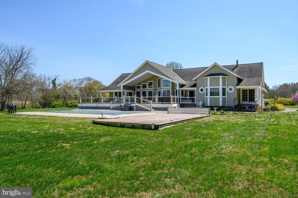 7605 PENDLETON FARM LANE